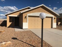 Building Photo - 2477 South Dr