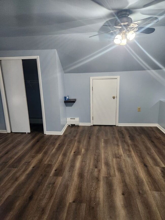 Building Photo - 2015 12th Ave