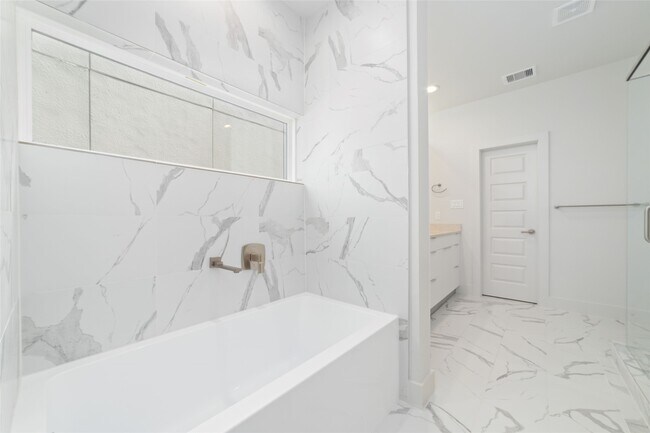 Building Photo - 3007 Ventas Dr