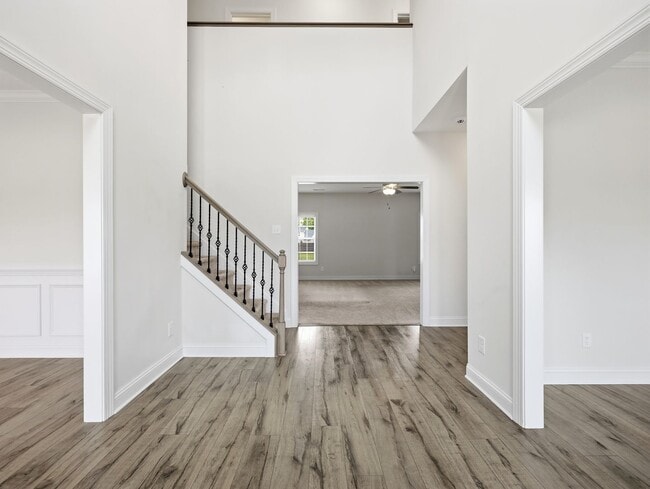 Building Photo - Towne Pointe Community