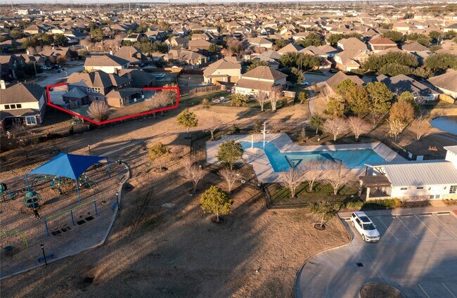 Building Photo - 3206 Gibbons Crest Ln