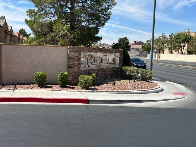 Building Photo - Beautifully Upgraded 2 Br 2 Ba Condo MOVE ...