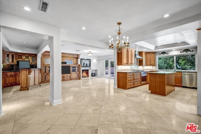 Building Photo - 1515 Outlook Cir