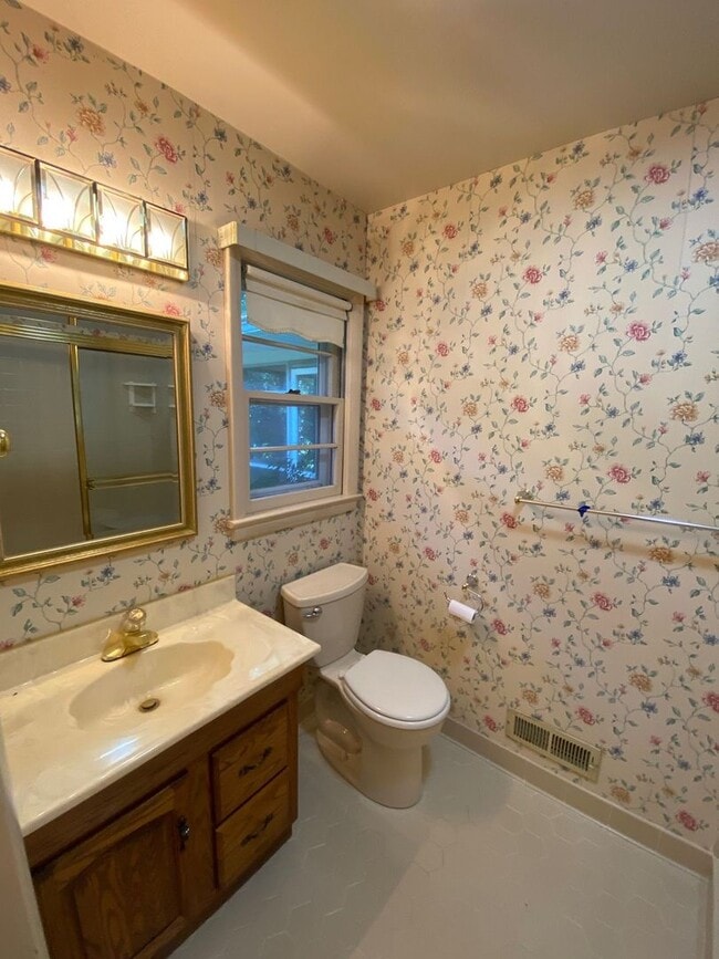 Building Photo - Welcome to your home in Chesopeian Colony,...