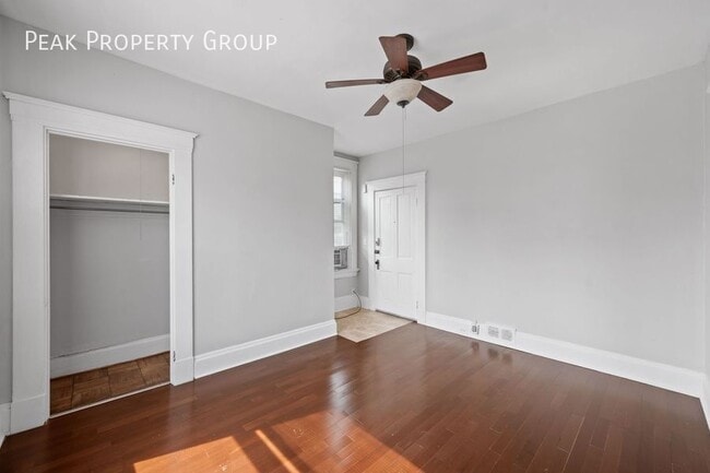 Building Photo - 2549 University Ct