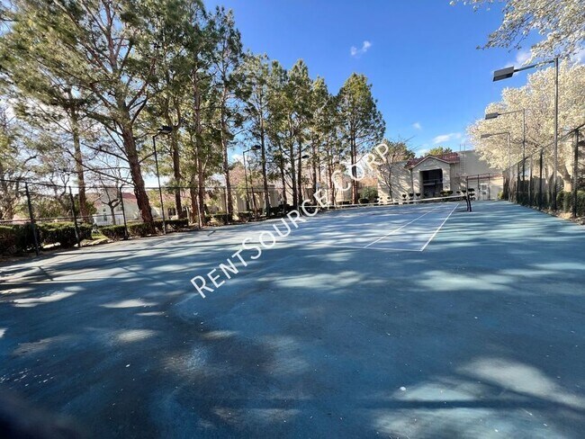 Building Photo - 2813 W Avenue K12