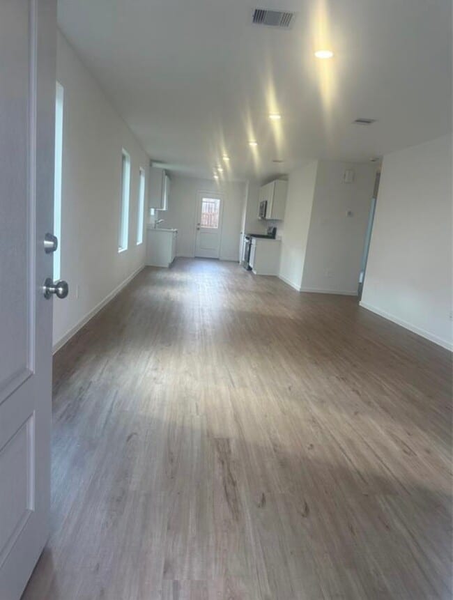 Building Photo - 2621 Castille Vly Pl