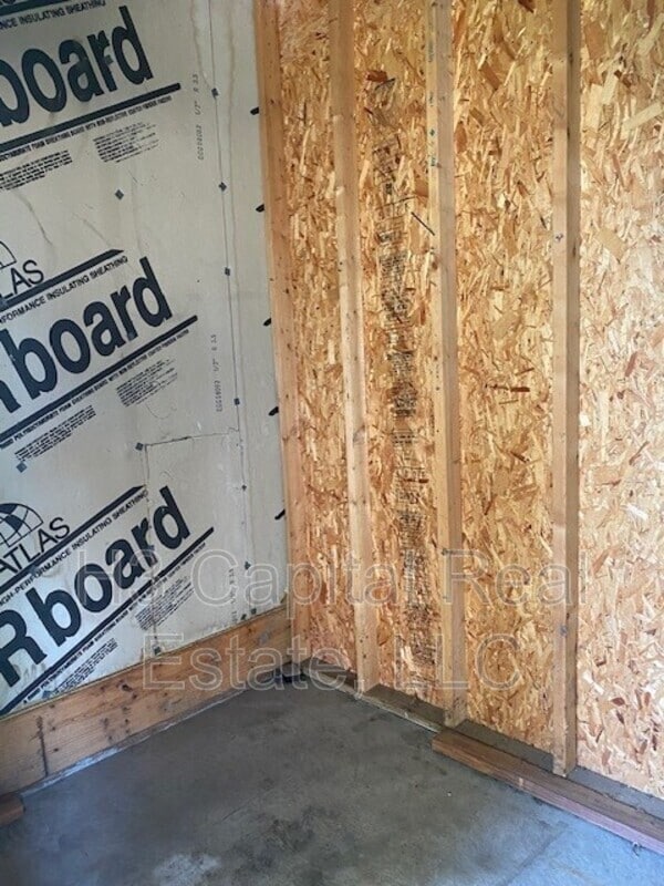 Building Photo - 102 Southgate Dr