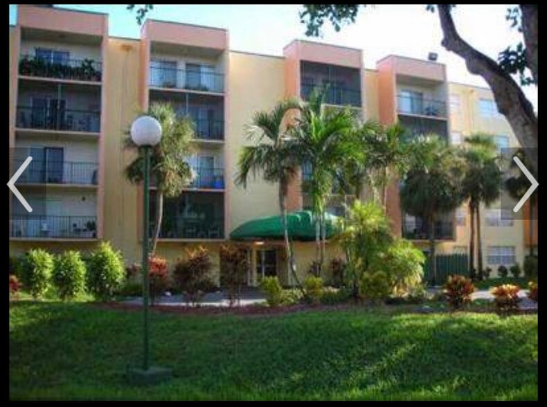 Building Photo - 8500 SW 133rd Avenue Rd