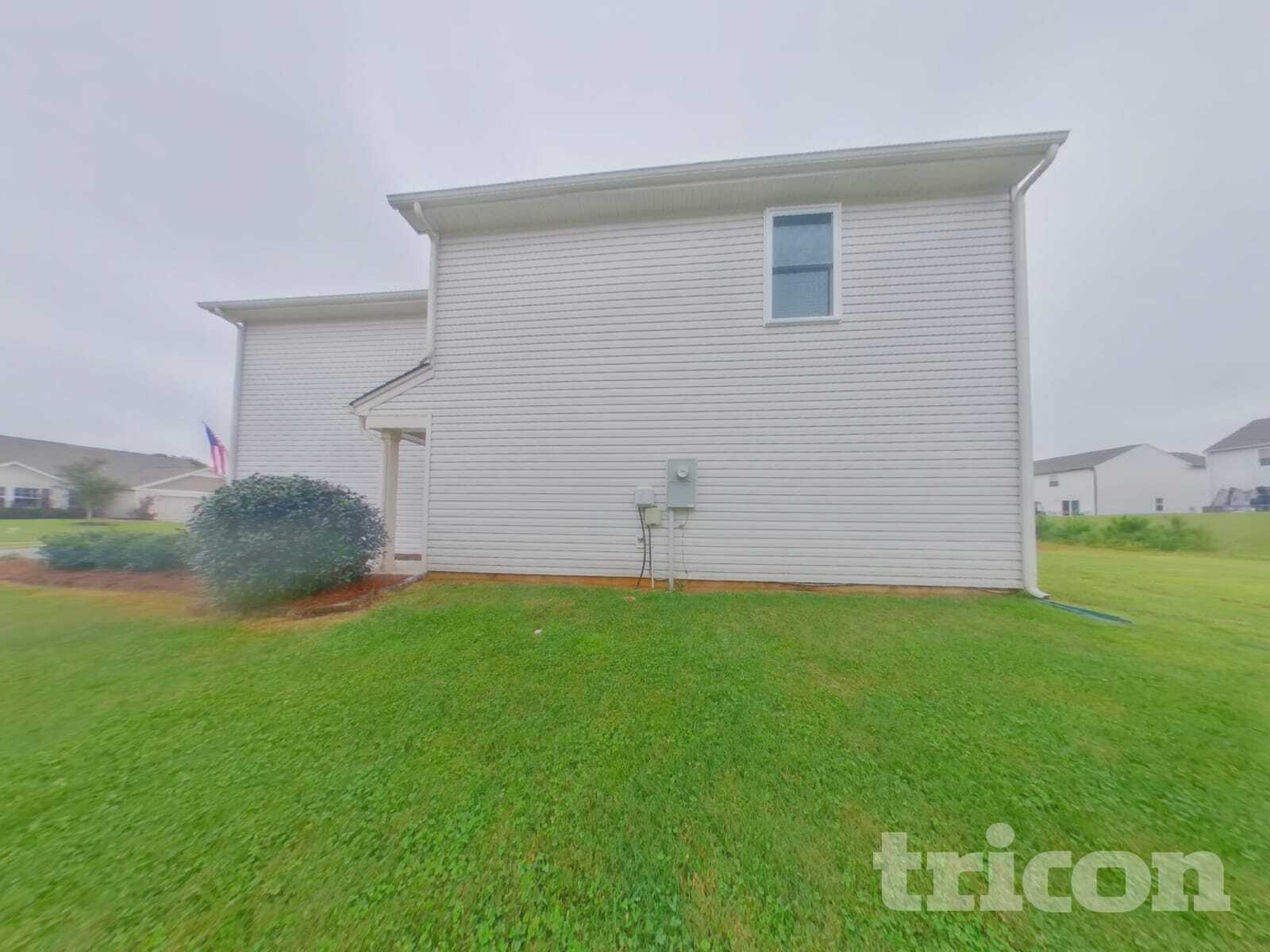 Building Photo - 149 Hidden Lakes Rd