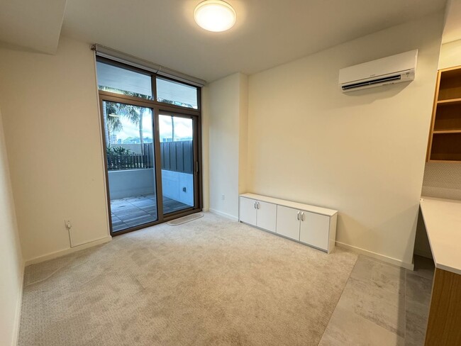 Building Photo - Sky Ala Moana West 1 bedroom, 1 bathroom l...