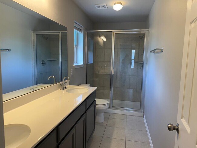 Building Photo - 11905 Mercantile Ln