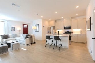 Building Photo - 8523 Mint Mews