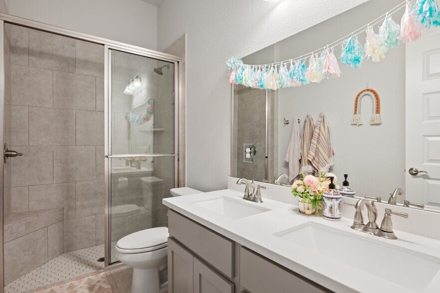 Bathroom 2 - 513 Elworth Path