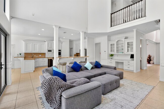 Building Photo - 10626 Crystal Cove Dr