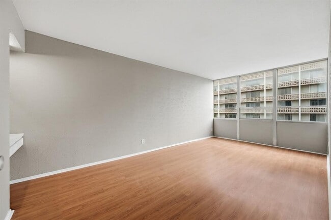 Building Photo - 1800 Lavaca St