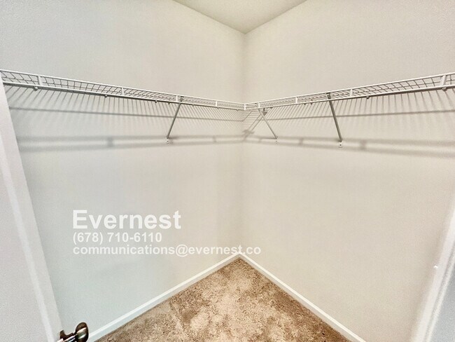 Building Photo - 5105 Sidney Square Dr