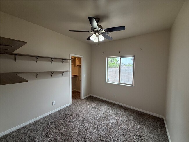 Building Photo - 3298 E Coarra Dr