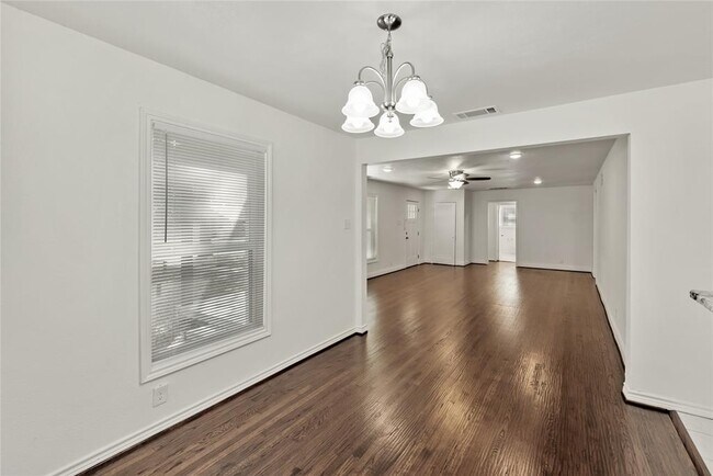 Building Photo - 933 Keith Pumphrey Dr
