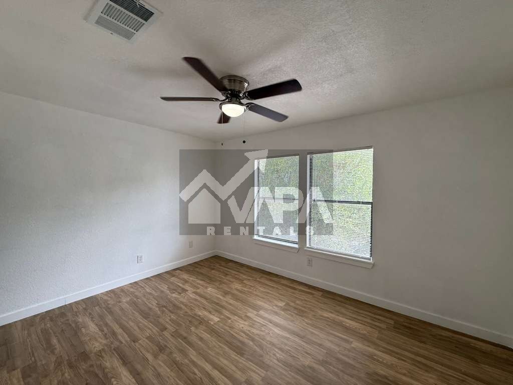 Building Photo - 6811 Evercrest Ln