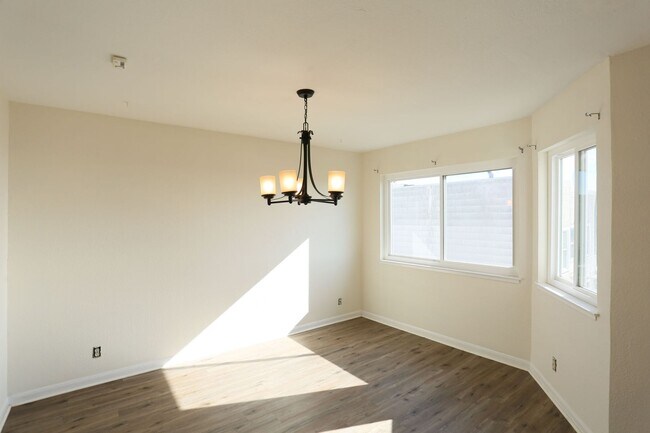 Building Photo - 7221 Geary Blvd