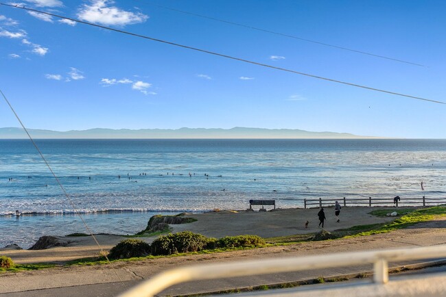 Building Photo - Stunning Home | Coastal Living | Ocean Views