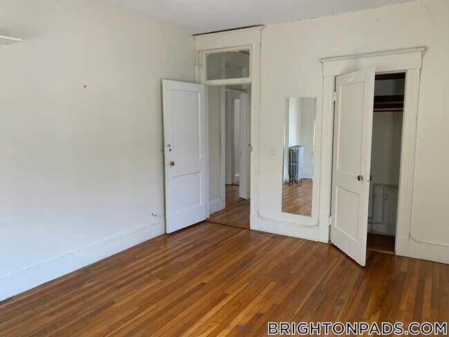 Building Photo - 134 Englewood Ave