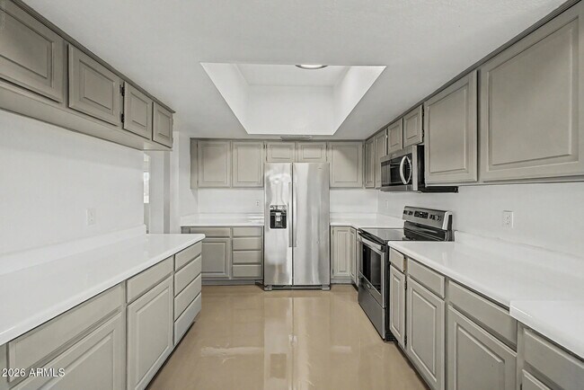 Building Photo - 16223 N 40th Pl
