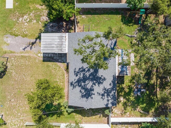 Building Photo - 3308 W Van Buren Dr