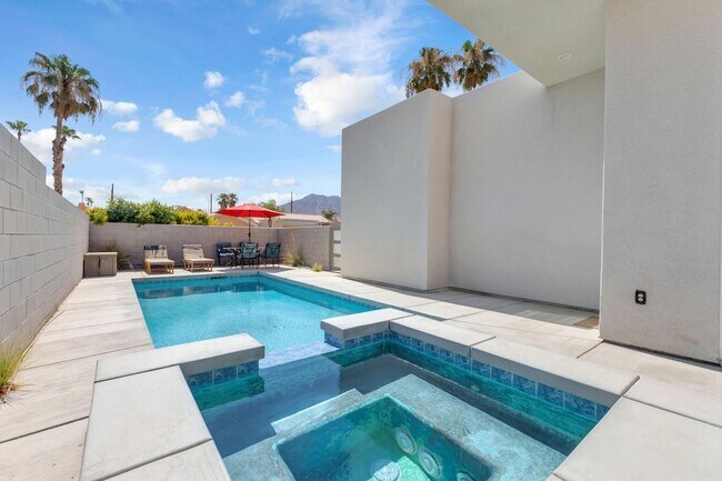 Building Photo - 51855 Avenida Juarez
