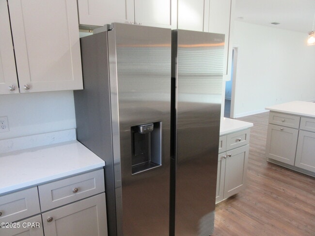 Building Photo - 2811 N Panama Ave