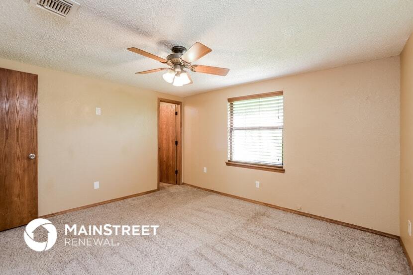 Building Photo - 8328 Bigwood Dr