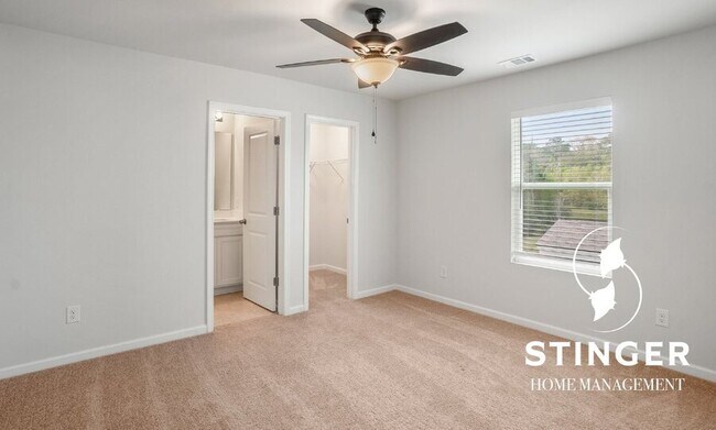 Building Photo - 70 Keowee Ln