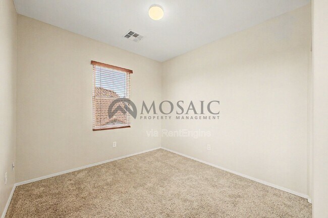 Building Photo - 1384 S Sabino Dr