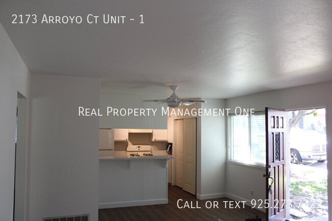 Building Photo - 2173 Arroyo Ct