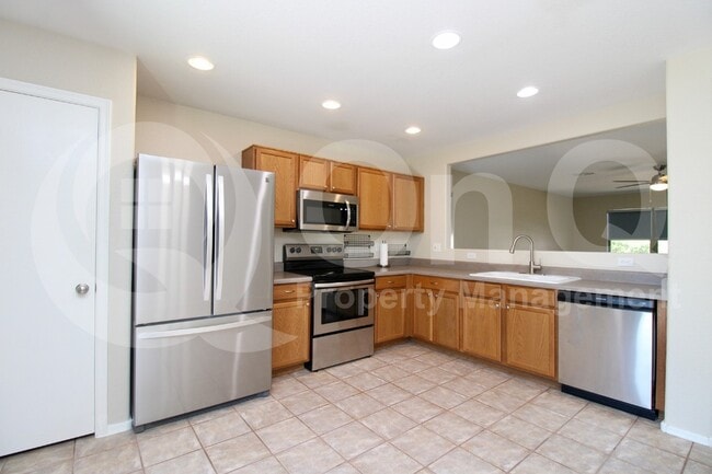 Building Photo - 3033 W Blue Sky Dr