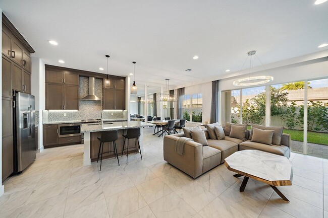 Building Photo - 4925 Pointe Midtown Way