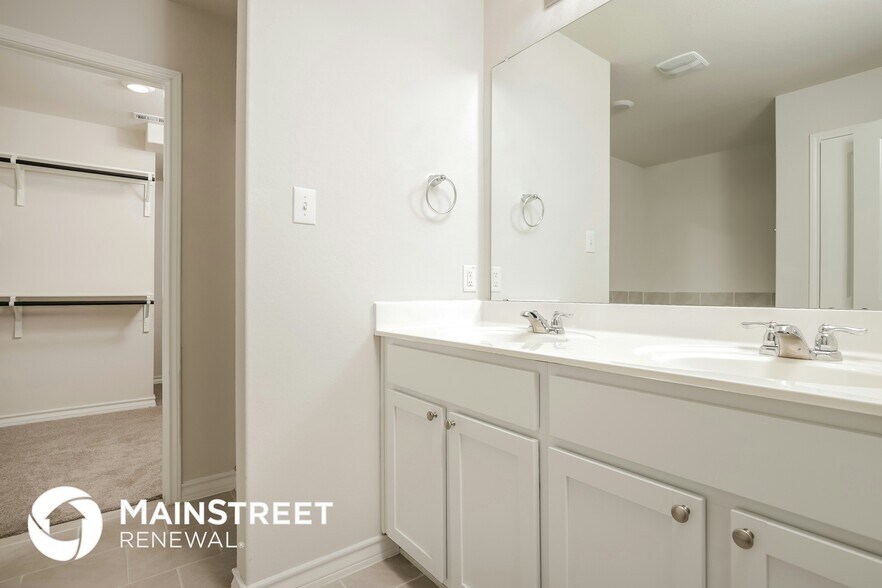 Building Photo - 4034 Fort Palmer Blvd