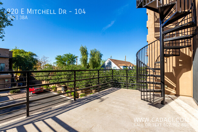 Building Photo - Mitchell Lofts 3 bed 2.5 bath Townhouse