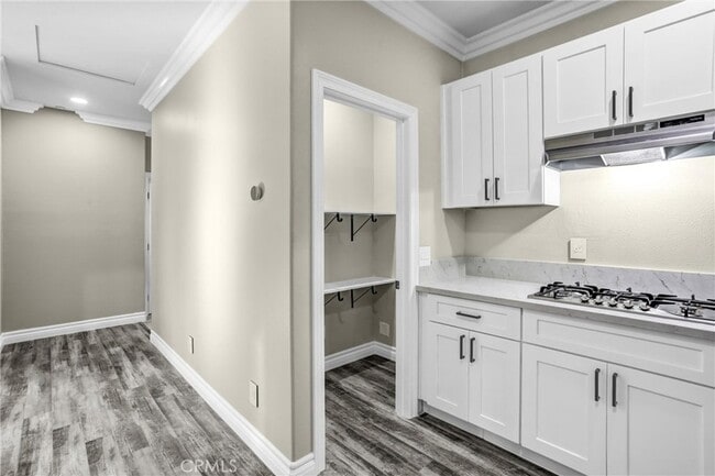 Building Photo - 3329 E Virginia Ave