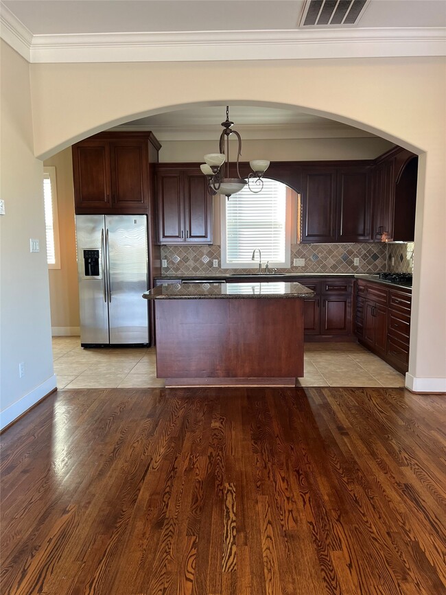 Building Photo - 3000 McCulloch Cir