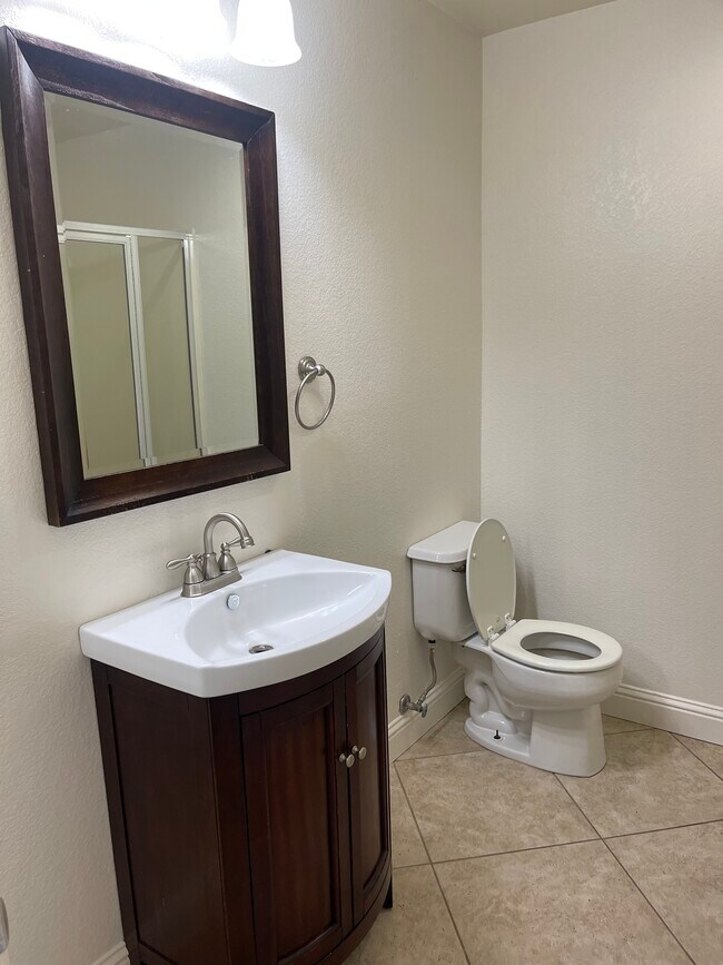 Building Photo - 171 Vista Cove Cir