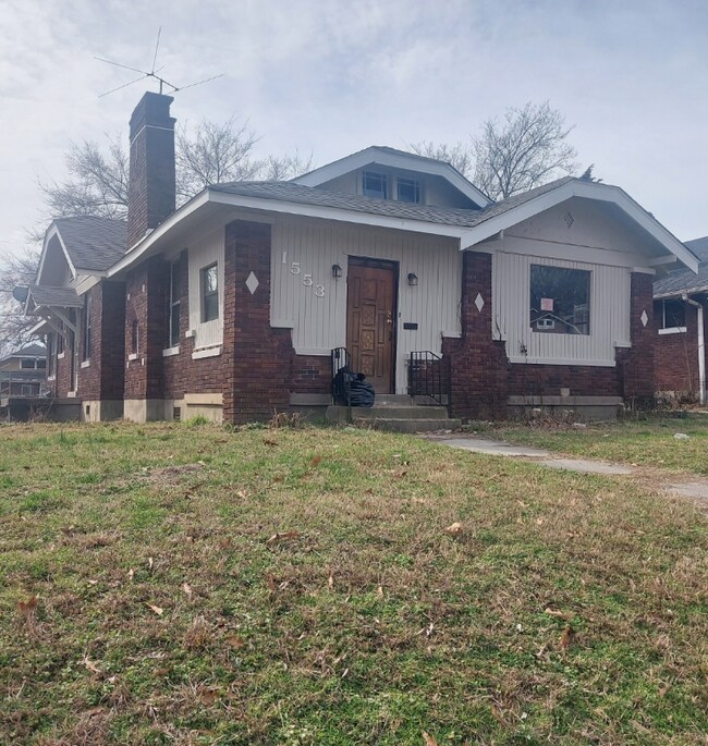 Building Photo - 1553 E McLemore Ave