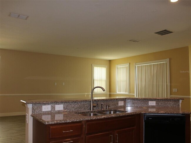 Building Photo - 12067 Sumter Dr