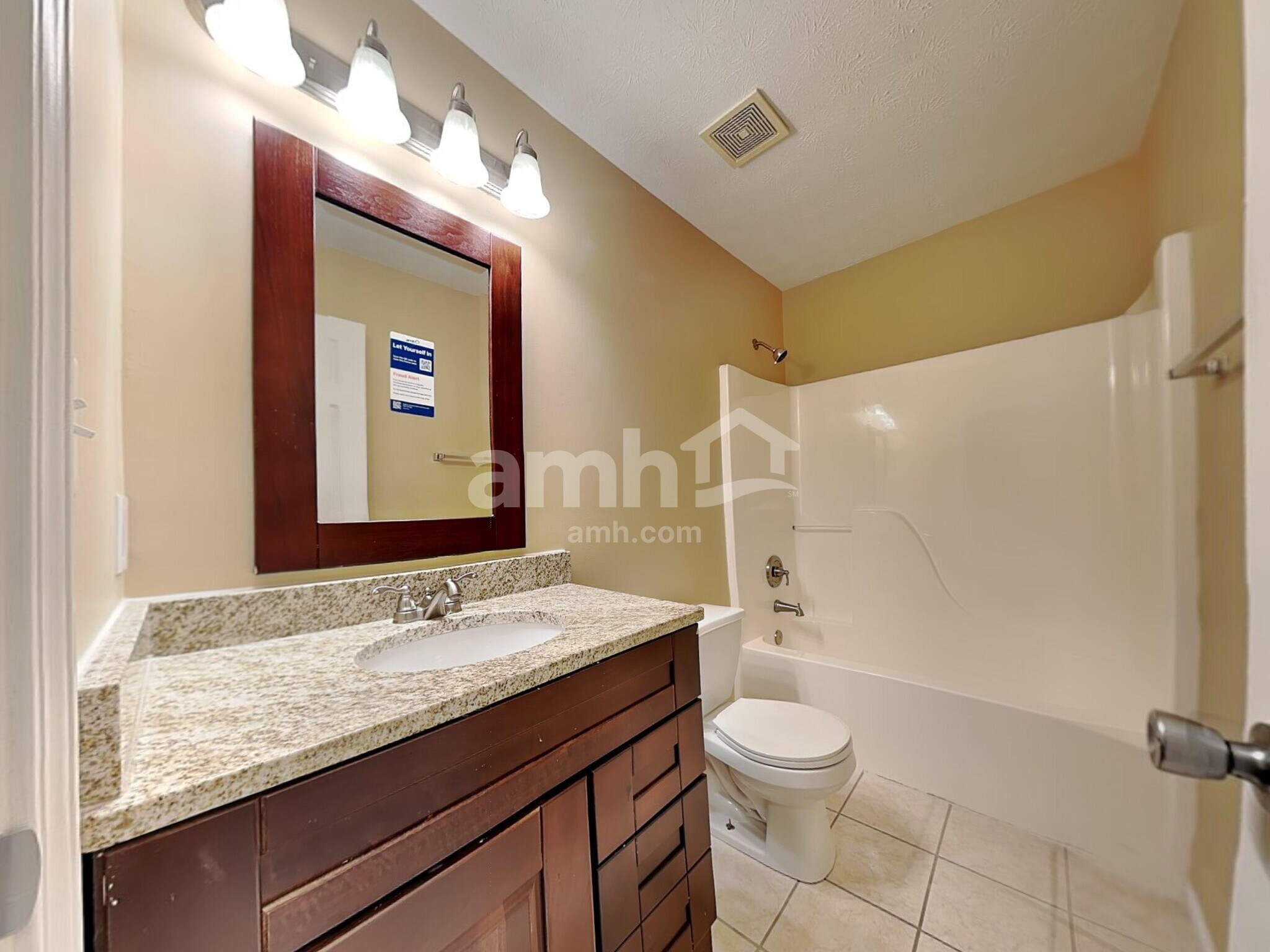 Building Photo - 17 Mark Twain Ct