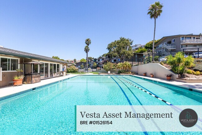 Building Photo - Your Bay Area Escape Awaits in Beautiful Tiburon