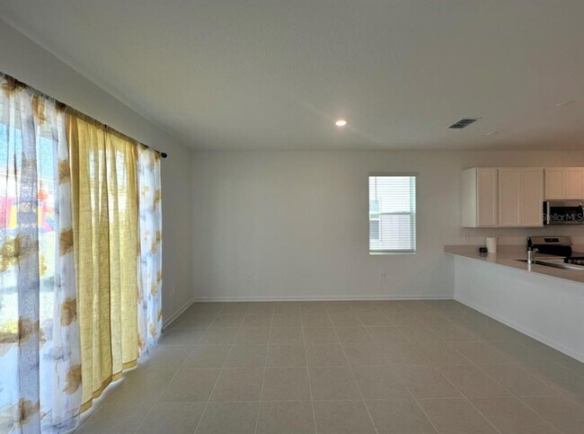 Building Photo - 6041 Zen Wy
