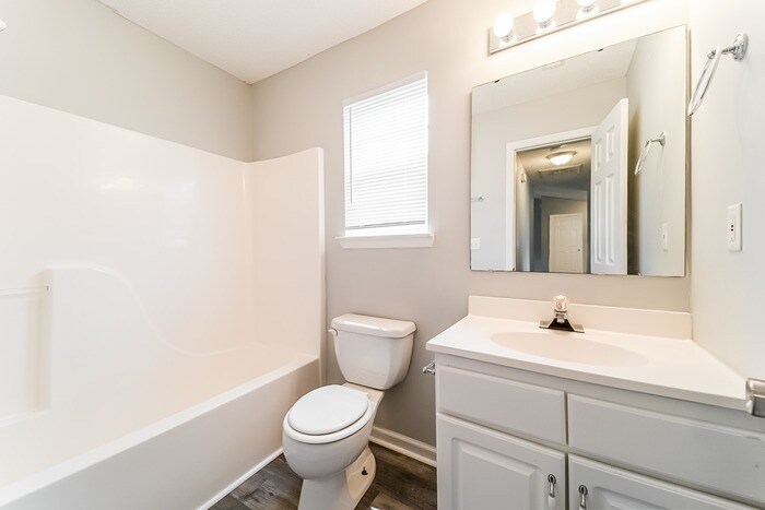 Building Photo - 115 Ashdown Dr
