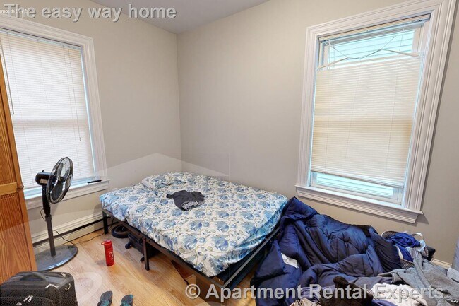 Building Photo - 27 Portsmouth St