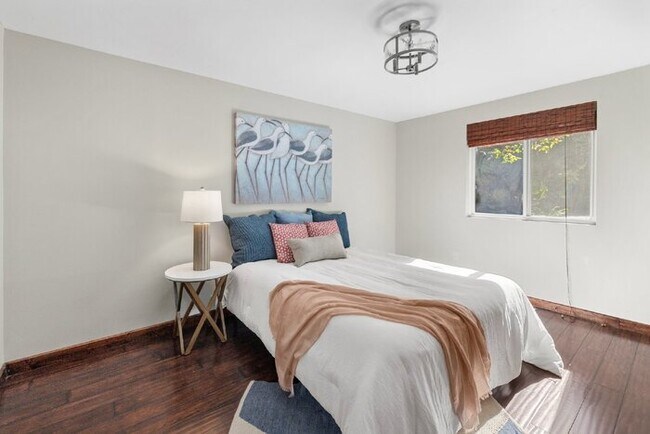 Building Photo - Spacious 5 Bedroom Home in Midlothian - $2,800/mo